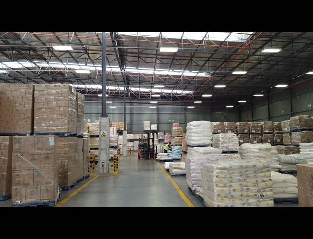 2,305M² FACTORY TO LET IN BLACKHEATH INDUSTRIAL